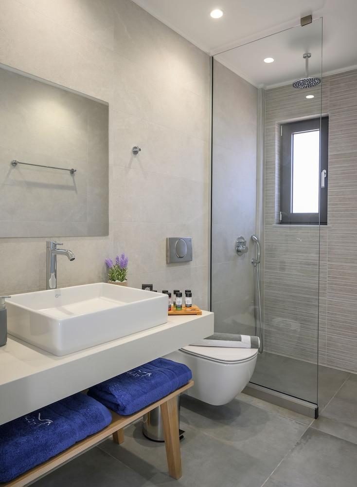 Athina Suites Luxury Suites Near The Sea Platanias Platanés エクステリア 写真
