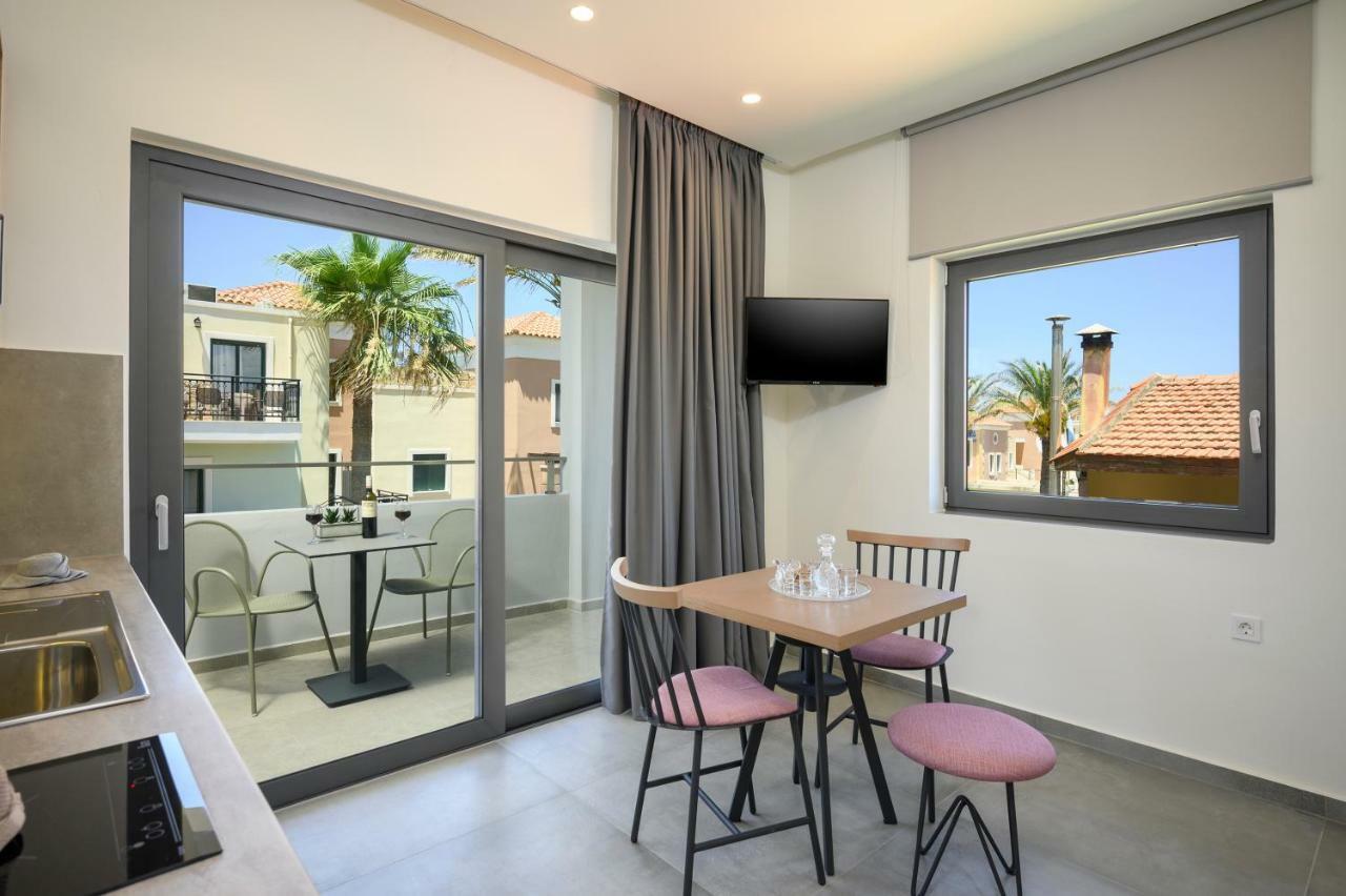 Athina Suites Luxury Suites Near The Sea Platanias Platanés エクステリア 写真