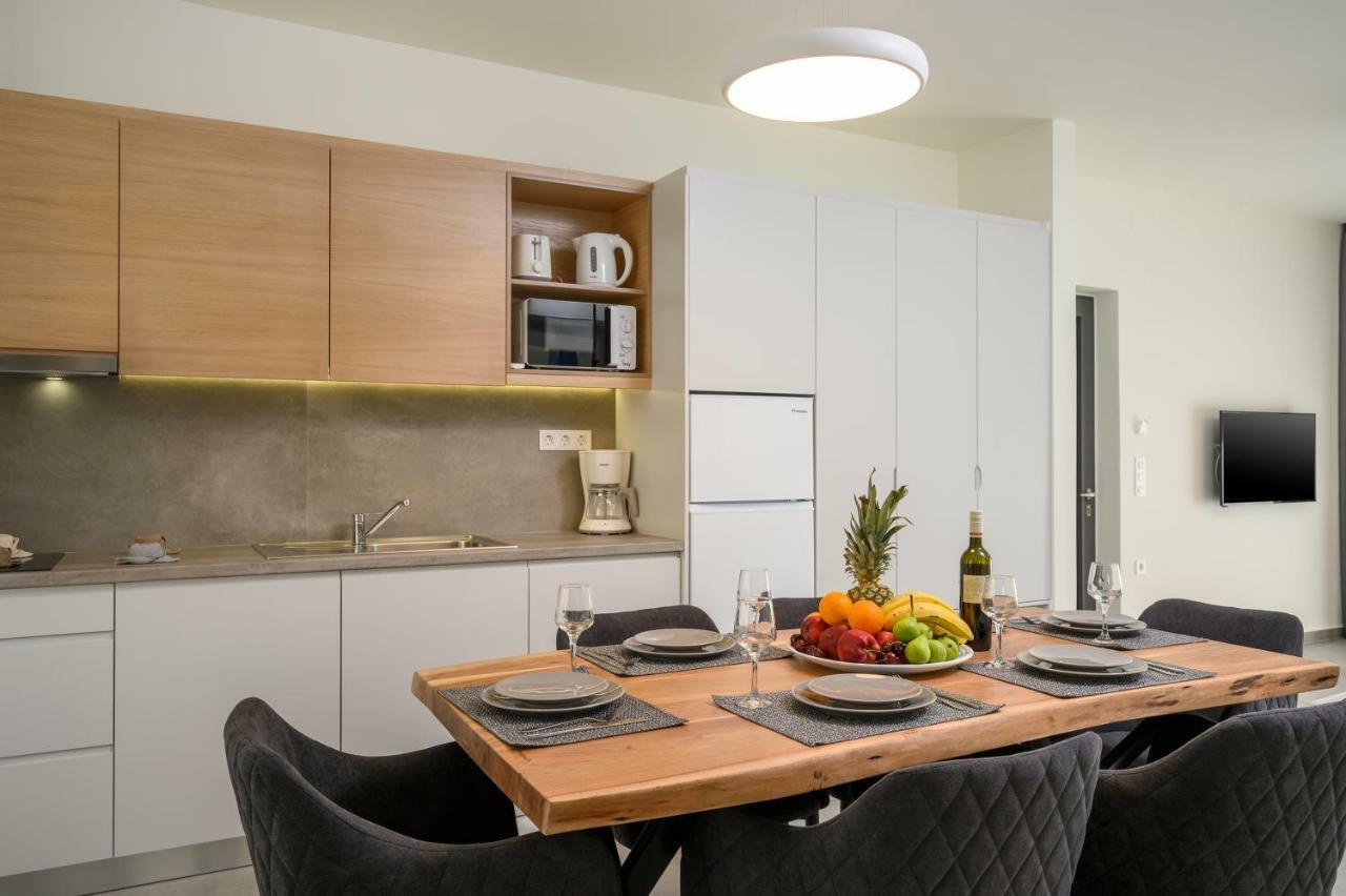 Athina Suites Luxury Suites Near The Sea Platanias Platanés エクステリア 写真